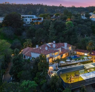 Єва Лонгорія продає свій будинок у Каліфорнії: розглядаємо інтер&#8217;єр