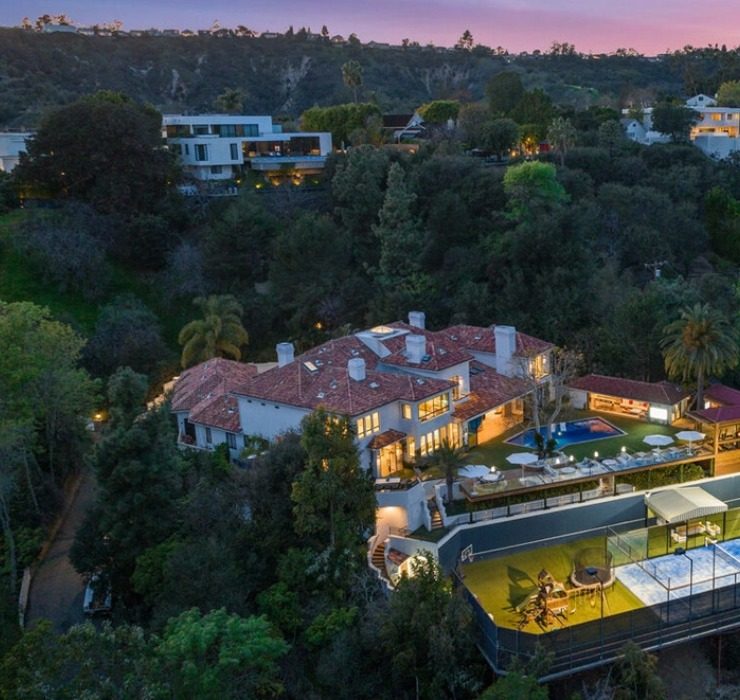 Ева Лонгория продает свой дом в Калифорнии: рассматриваем интерьер