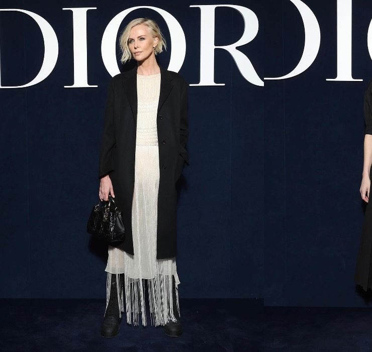 Шарлиз Терон и Александра Даддарио в первом ряду показа Dior