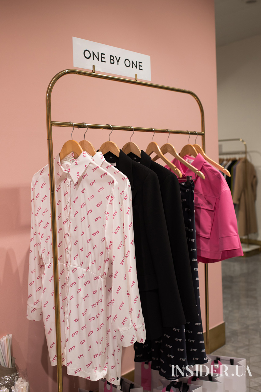 Анна Трінчер, Наталка Денисенко та інші гості презентації колекції One by One в ЦУМі