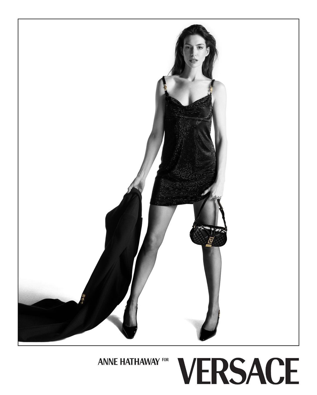 Енн Гетевей стала головною героїнею реклами Versace Icons
