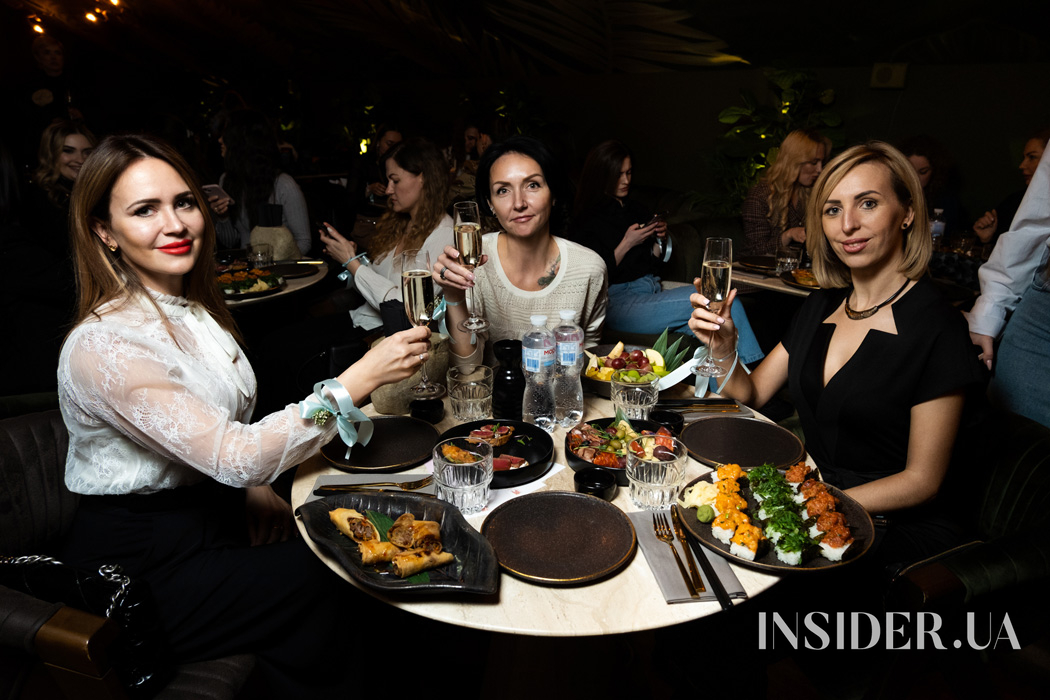 Мода, поезія, пісні і танці: Ілона Гвоздьова провела ювілейний захід свого жіночого клубу