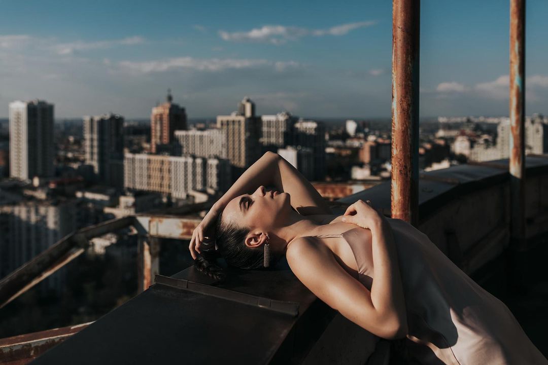С видом на город: Тимур и Инна Мирошниченко устроили романтическую фотосессию