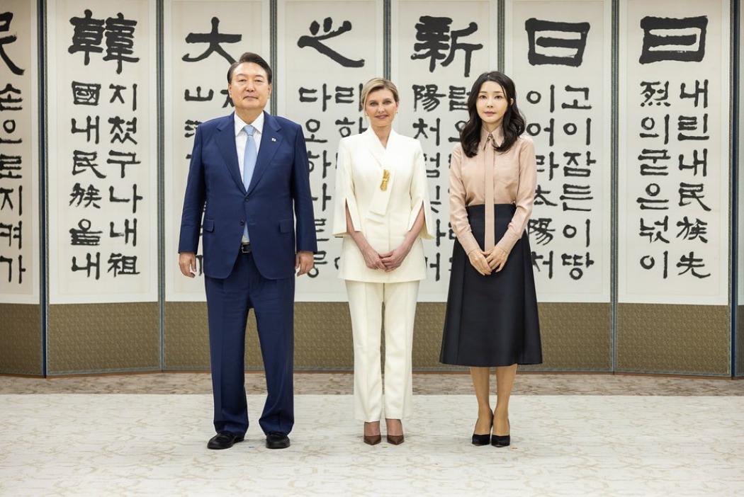 Елена Зеленская посетила Республику Корею: рассматриваем ее образы