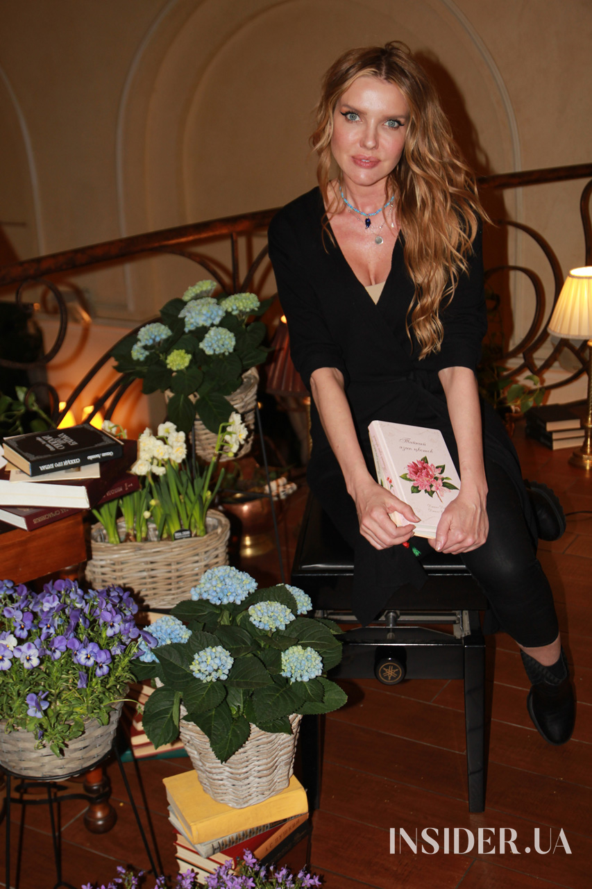 Как прошел вечер цветущих романсов в ресторане «Прага»