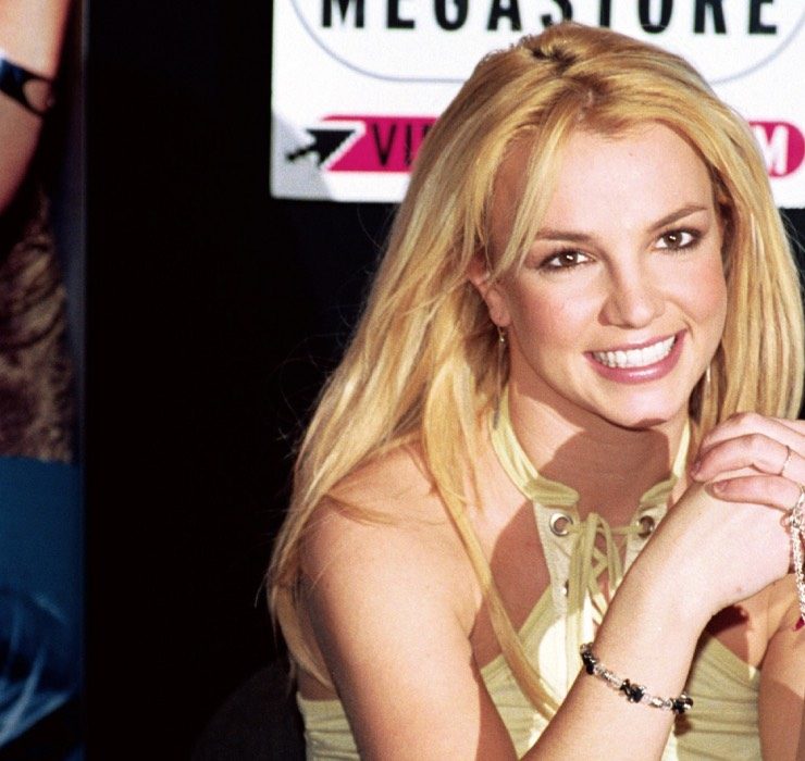 Выход книги Бритни Спирс отложили из-за жалоб звезд, которые с ней знакомы