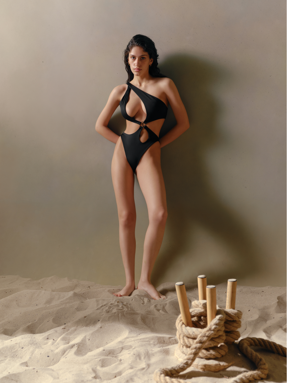 Beach bliss: розглядаємо нову колекцію купальників Fox lingerie