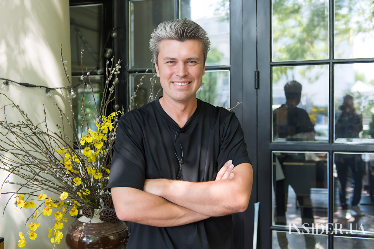 «Жінка – берегиня роду»: Ілона Гвоздьова запросила дівчат на традиційний благодійний бранч