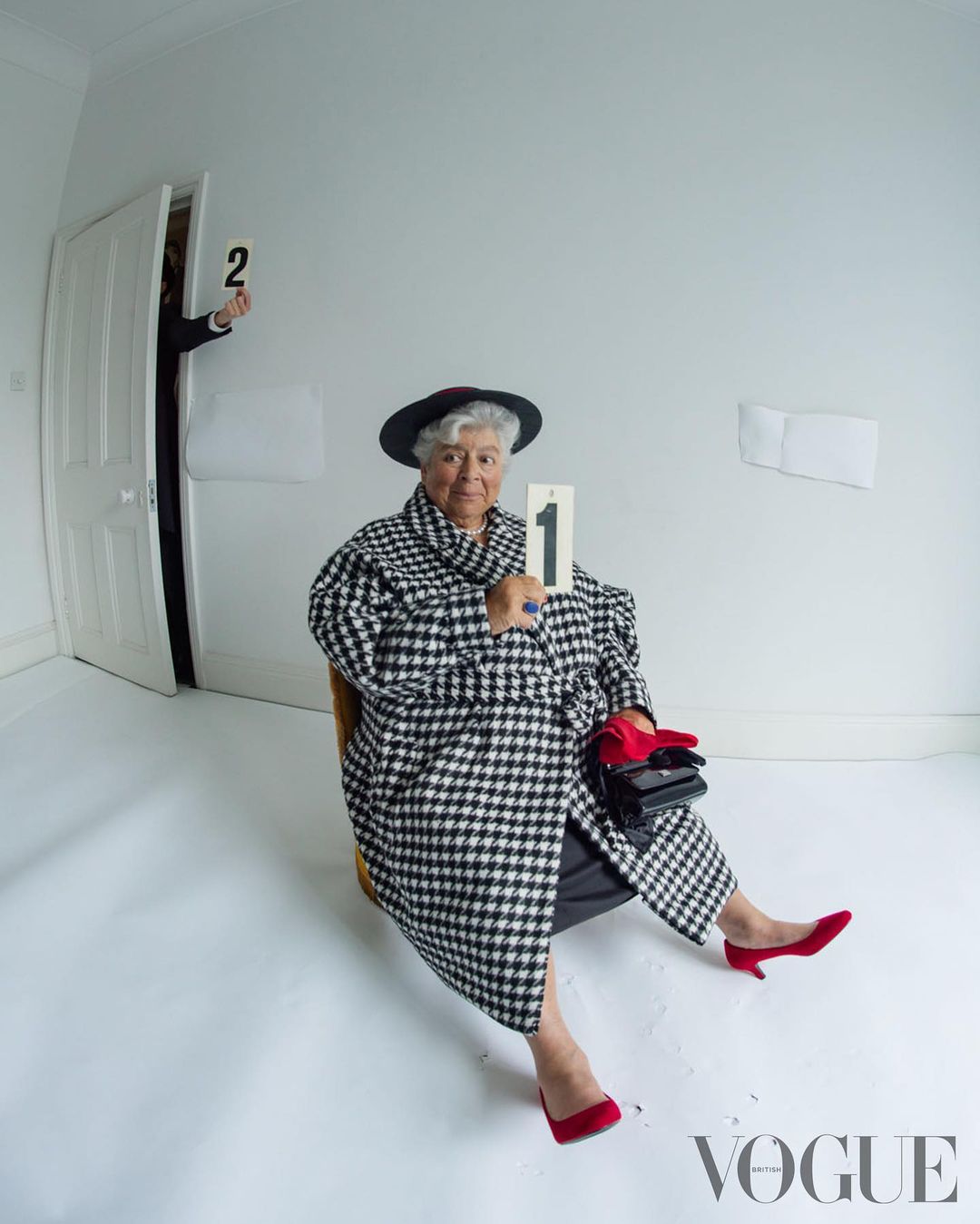 «Я ненавиджу своє тіло»: 82-річна Міріам Маргуліс знялася у відвертій фотосесії