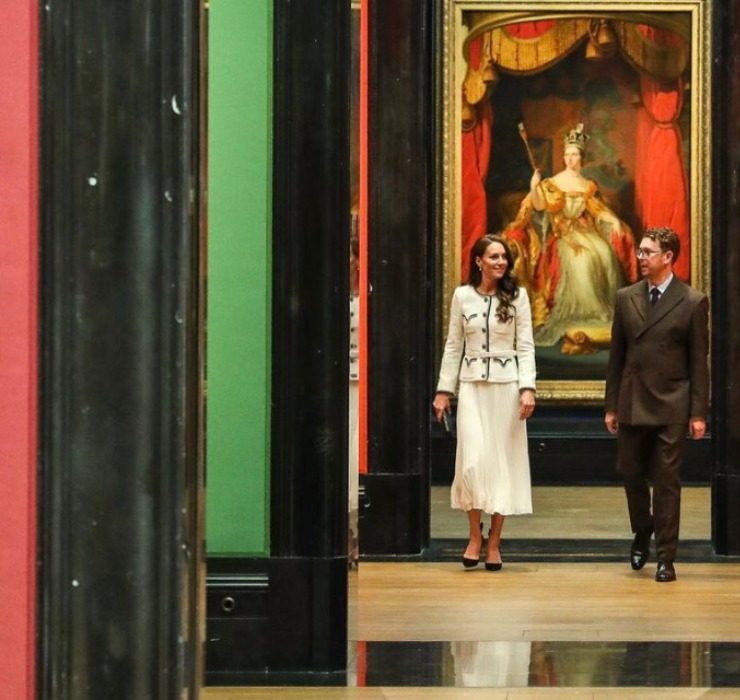Сама елегантність: Кейт Міддлтон відвідала відкриття галереї