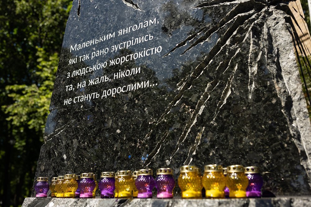 Олена Зеленська в улюбленому жакеті на відкритті пам&#8217;ятника у Харкові