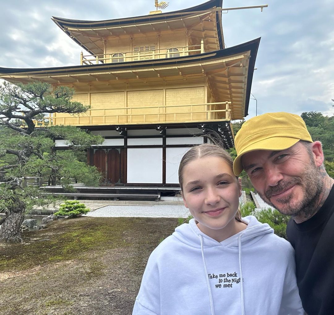 Вікторія і Девід Бекхеми насолоджуються сімейним відпочинком у Японії