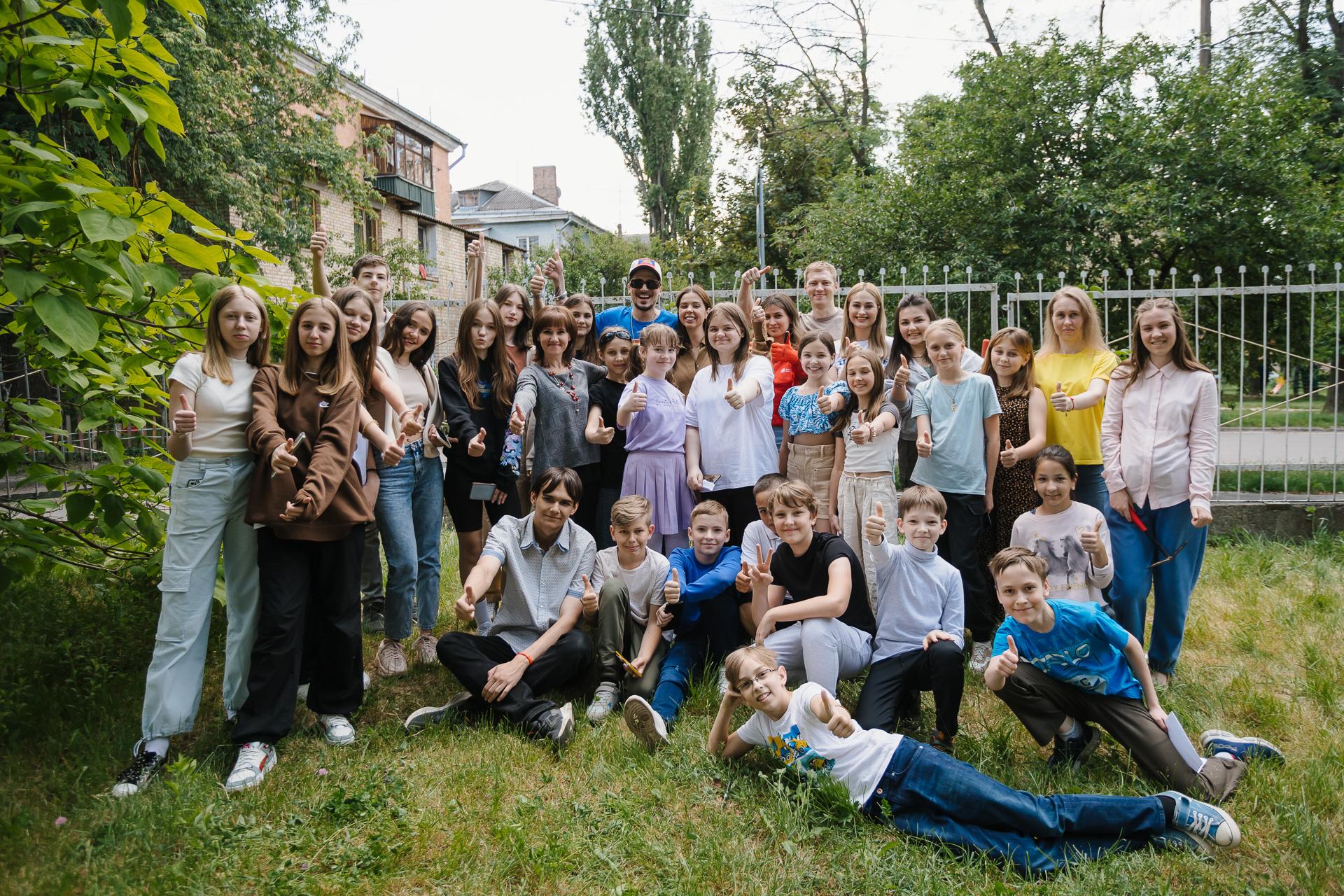 Positiff, Мила Еремеева и другие известные украинцы приняли участие в высадке деревьев