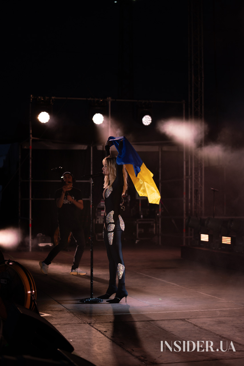 LOBODA дала концерт у Ризі: повна зала, емоційні промови та ефектні костюми
