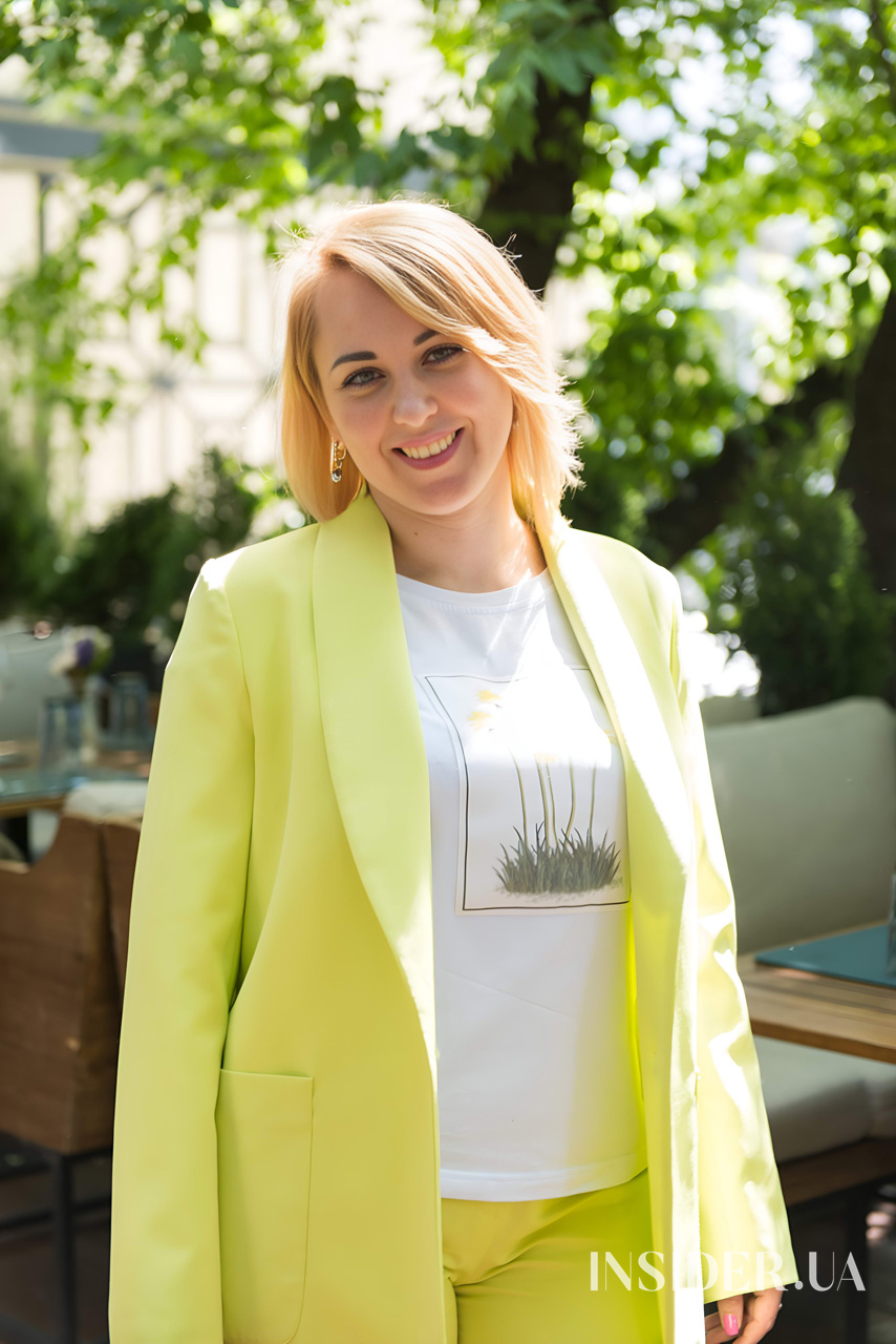 «Жінка – берегиня роду»: Ілона Гвоздьова запросила дівчат на традиційний благодійний бранч