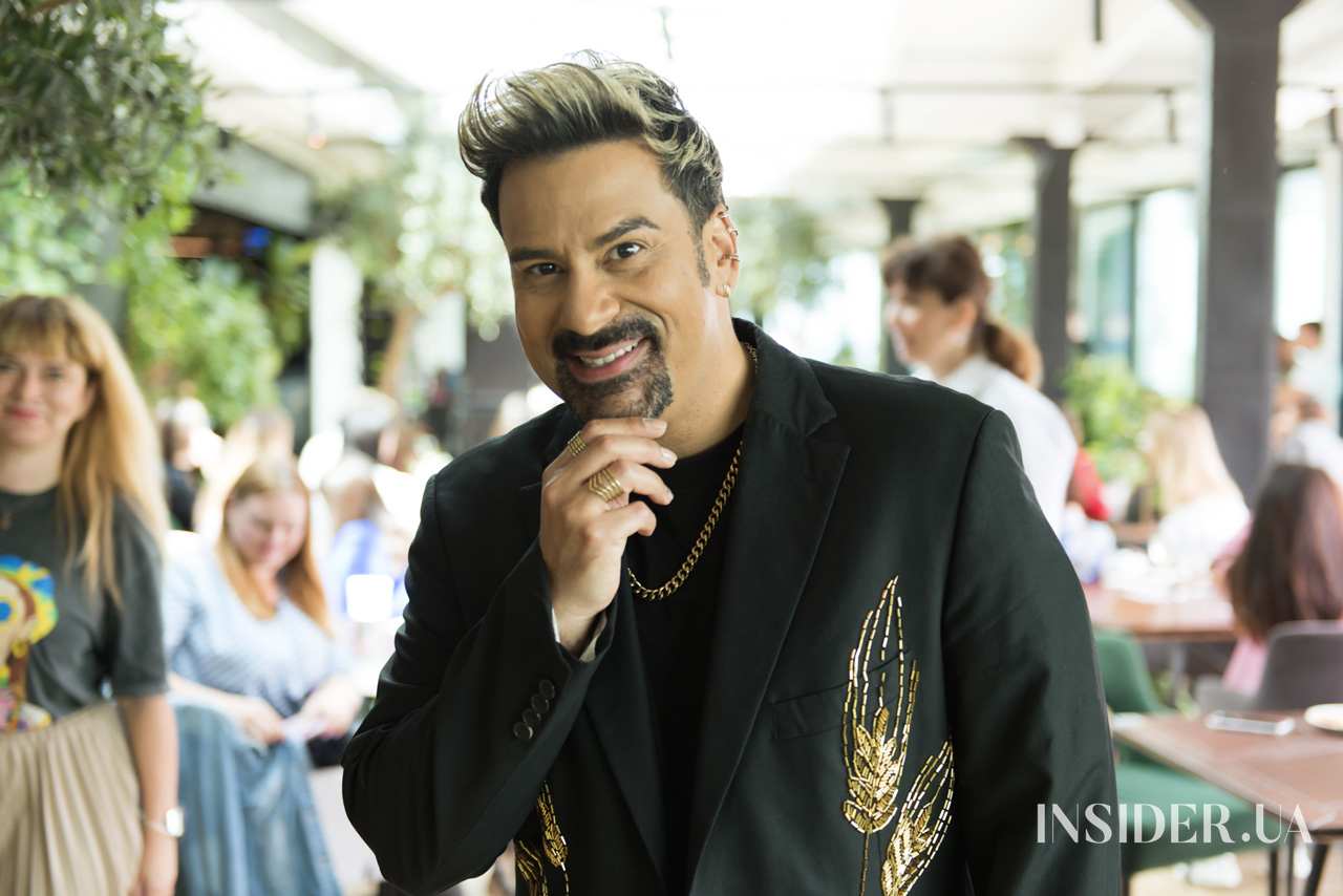 Лекція Арестовича і спів Зіброва: як пройшов повний сюрпризів бранч Ілони Гвоздьової