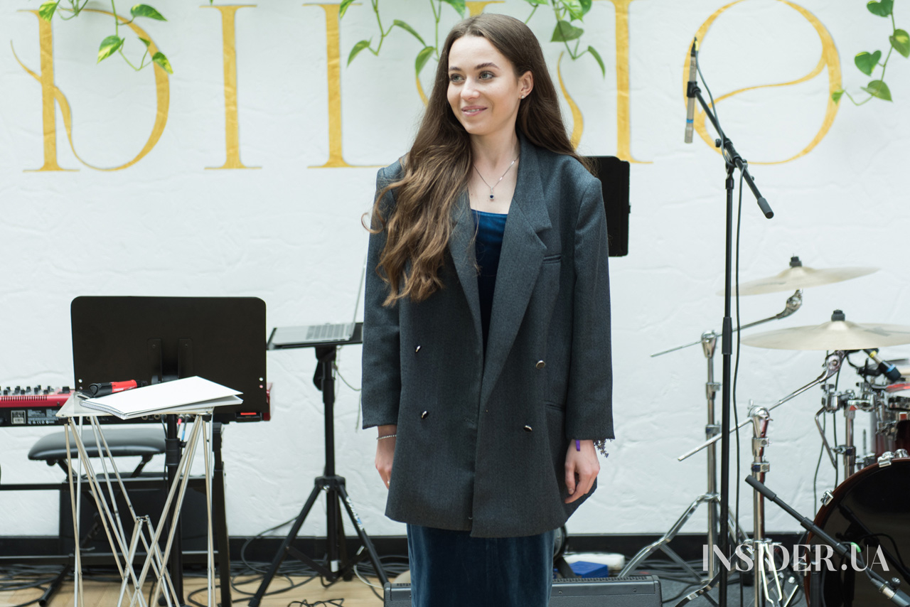 Лекція Арестовича і спів Зіброва: як пройшов повний сюрпризів бранч Ілони Гвоздьової