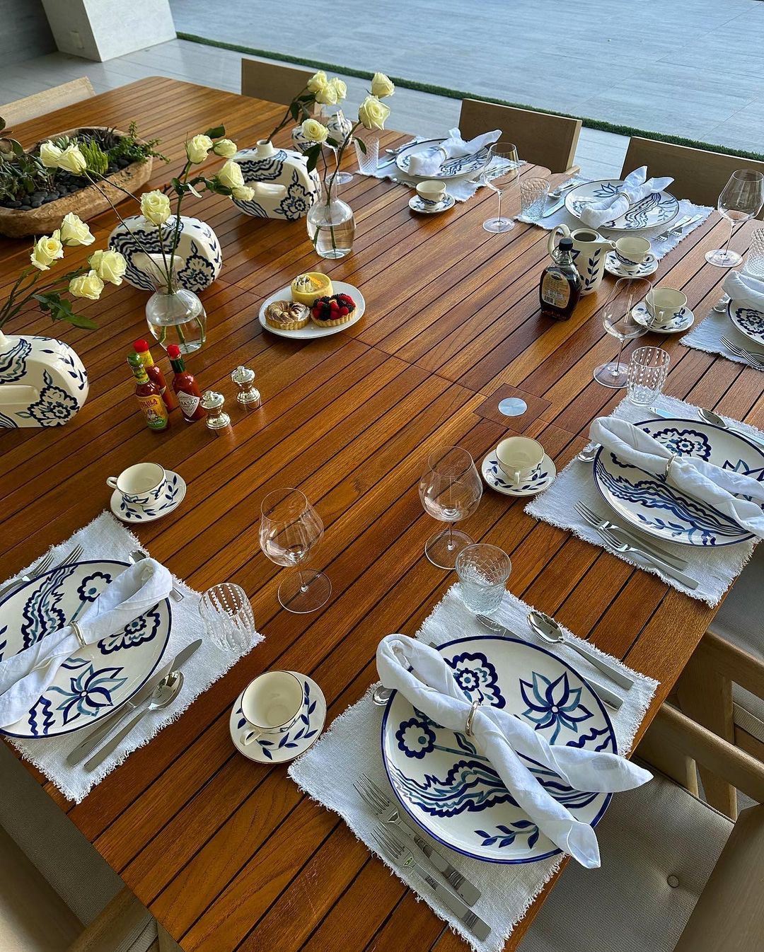 Кайлі Дженнер придбала посуд від українського бренду Gunia Project