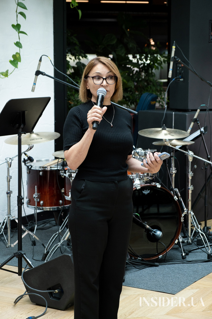 Лекція Арестовича і спів Зіброва: як пройшов повний сюрпризів бранч Ілони Гвоздьової