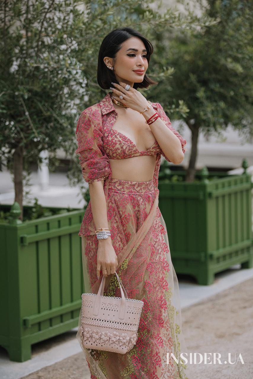 Карді Бі, Леоні Ганне та інші зірки паризького стрітстайлу Haute Couture