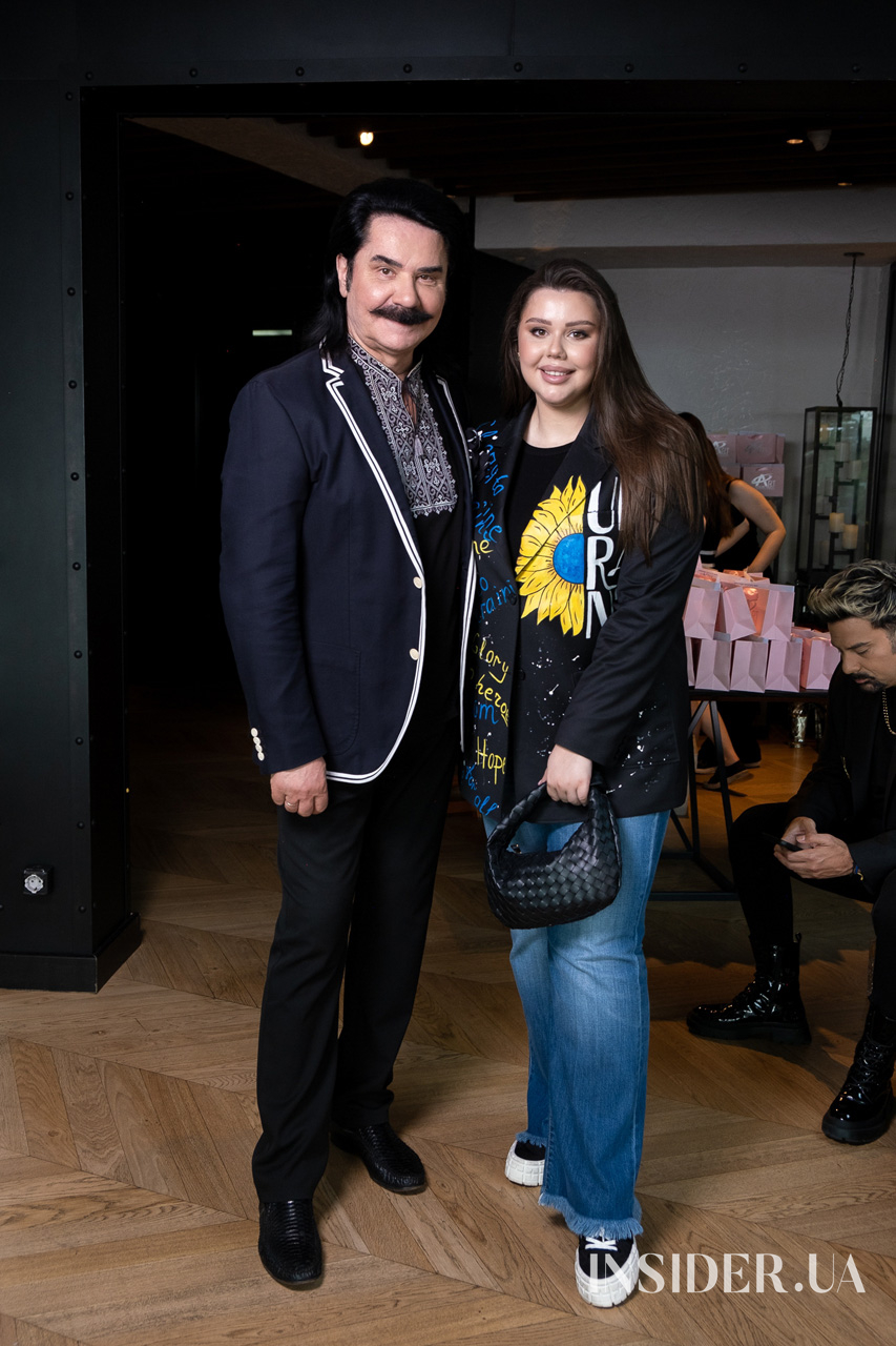 Лекція Арестовича і спів Зіброва: як пройшов повний сюрпризів бранч Ілони Гвоздьової