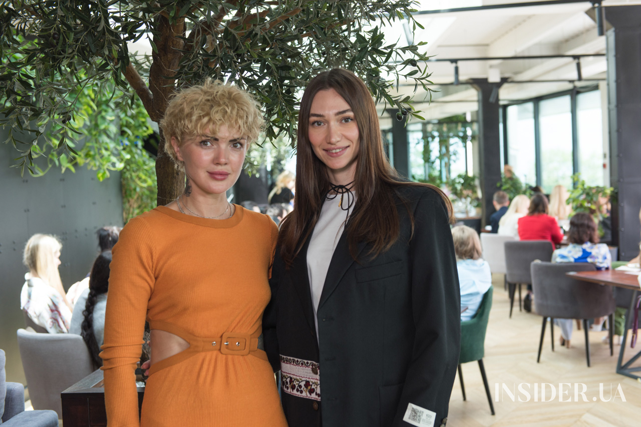 Лекція Арестовича і спів Зіброва: як пройшов повний сюрпризів бранч Ілони Гвоздьової