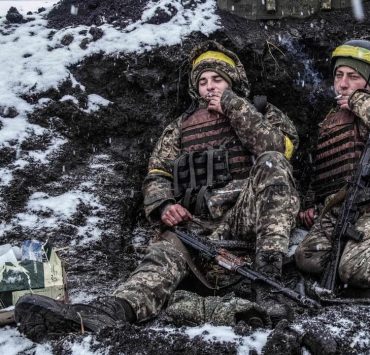 Три фото о войне в Украине номинированы на престижную премию