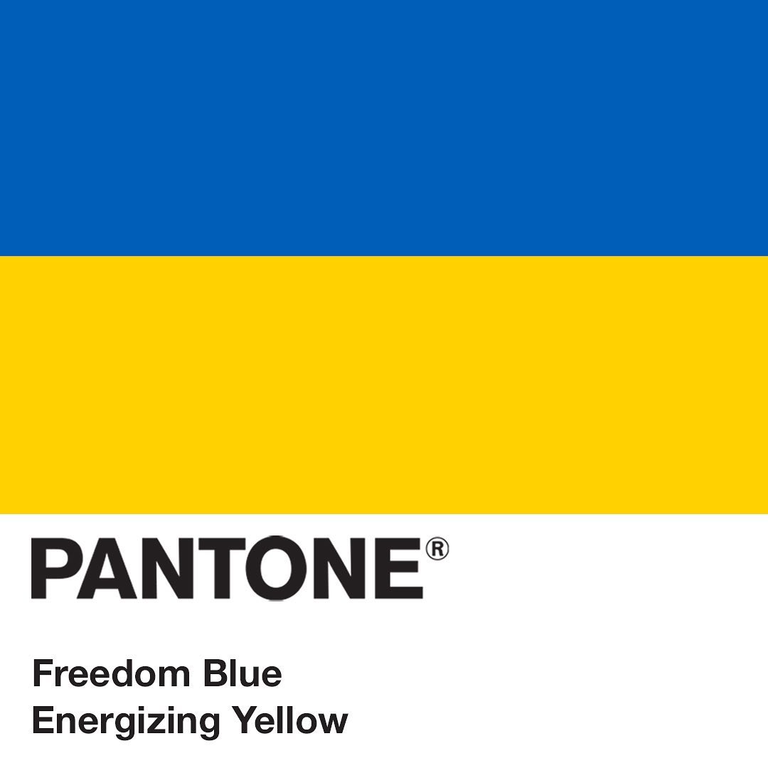 Синьо-жовтий настрій: зіркові образи у кольорах українського прапора