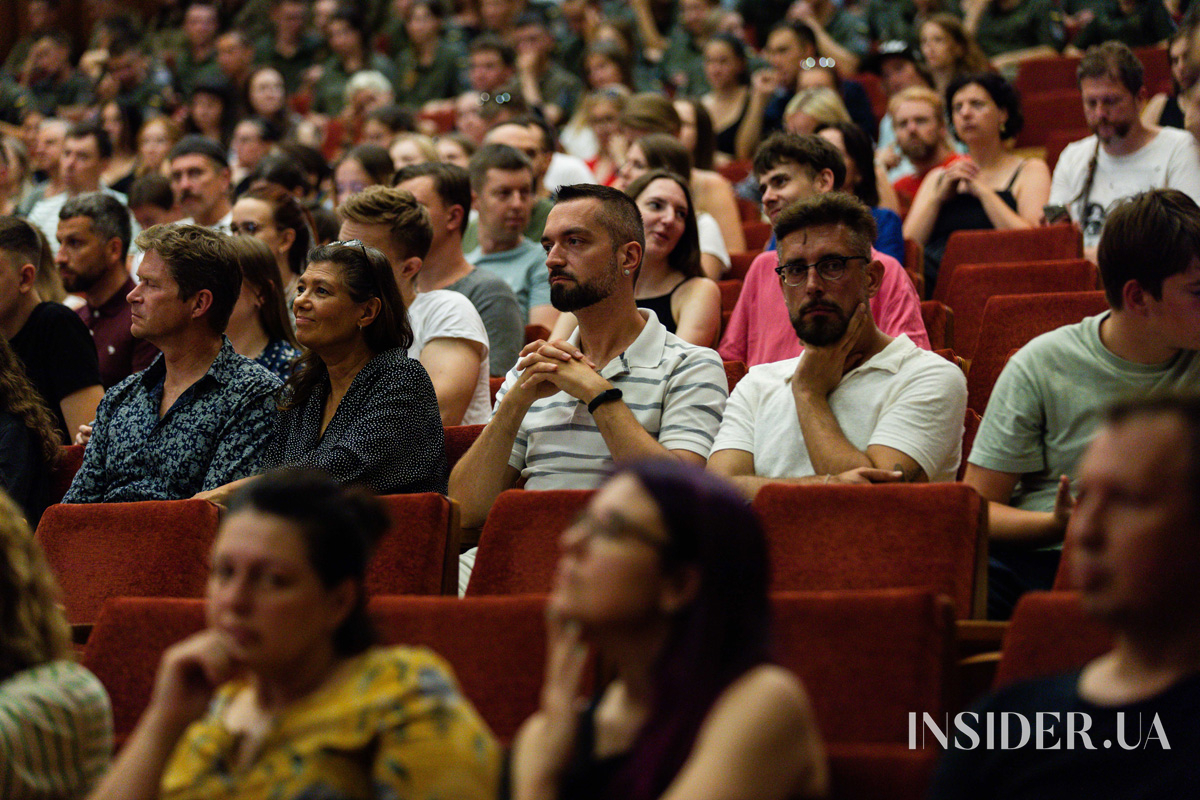 У Києві вібулася прем’єра фільму Мстислава Чернова «20 днів у Маріуполі»