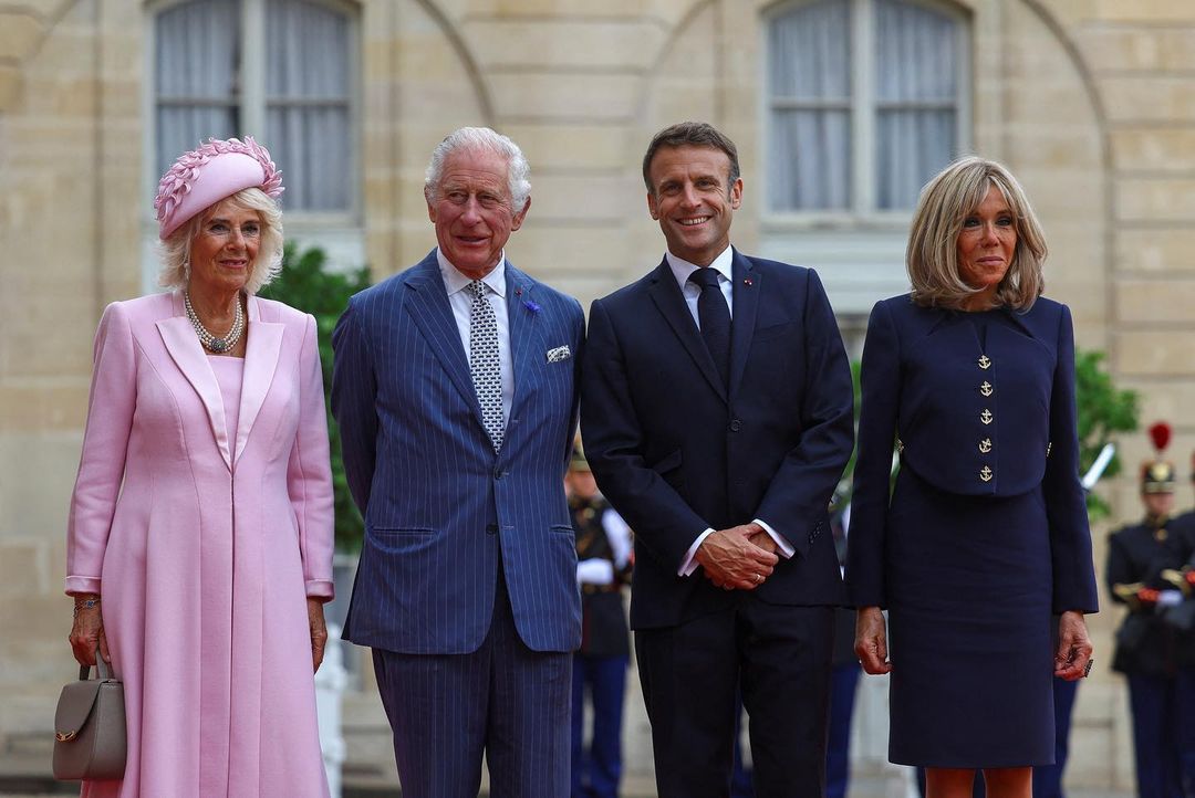 Король Карл III з дружиною відвідав звану вечерю у Версалі