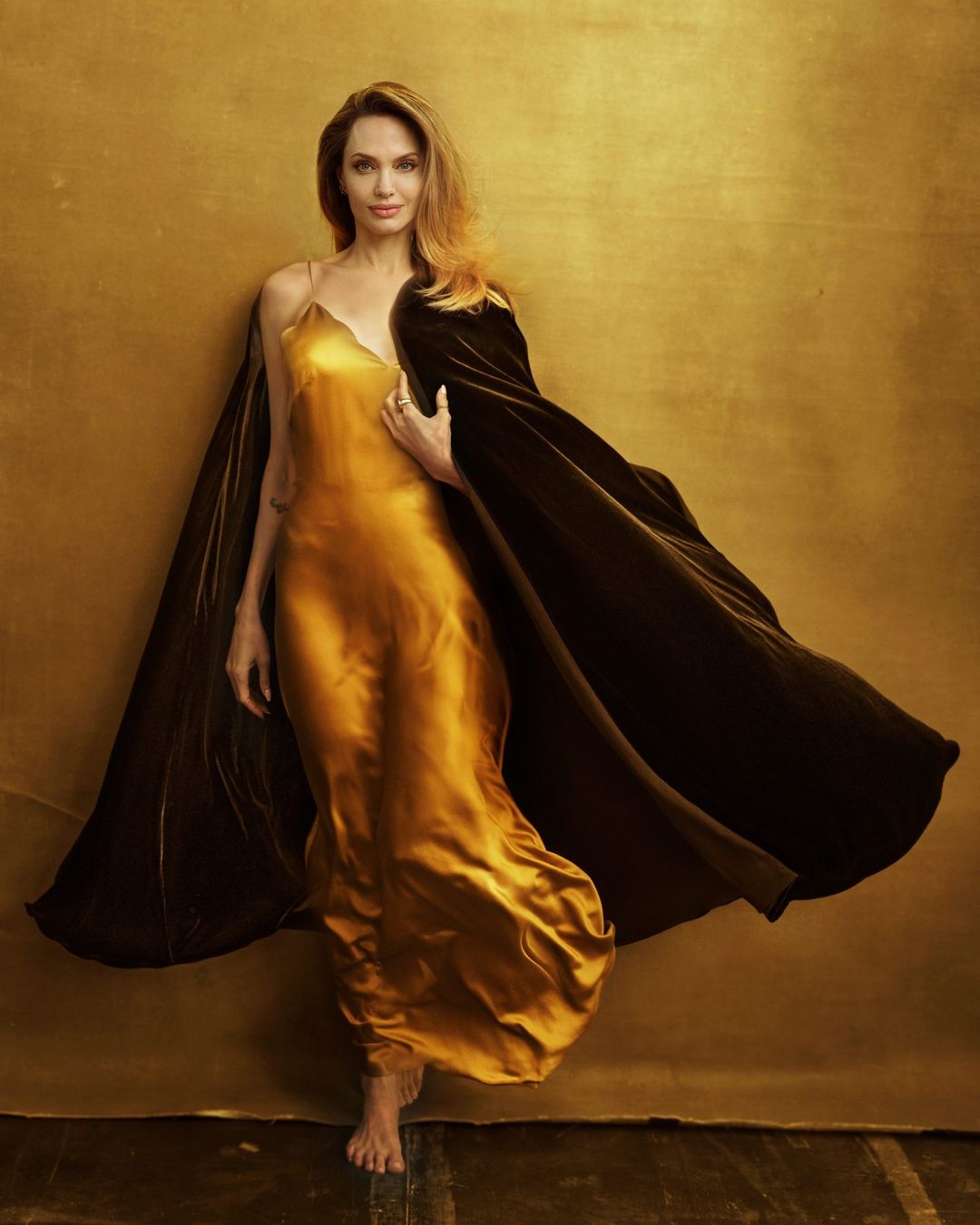 Анджеліна Джолі знялася для глянцю в речах власного бренду