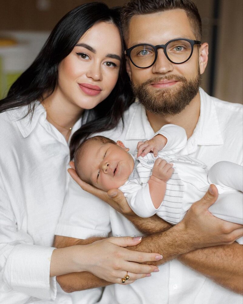 Таня Парфільєва показала першу фотосесію з новонародженим сином
