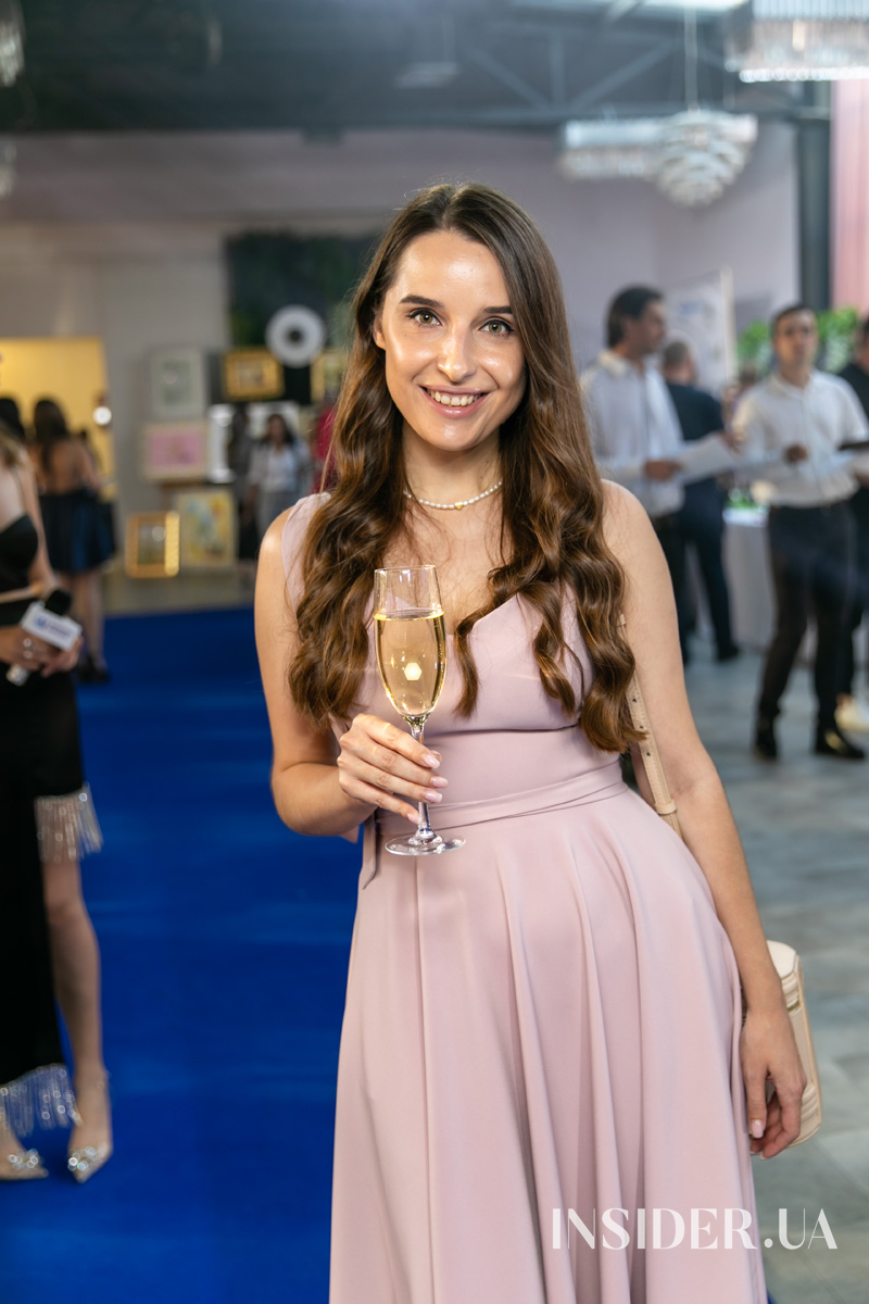 Краса і благодійність: у Києві відбувся захід Charity Queen