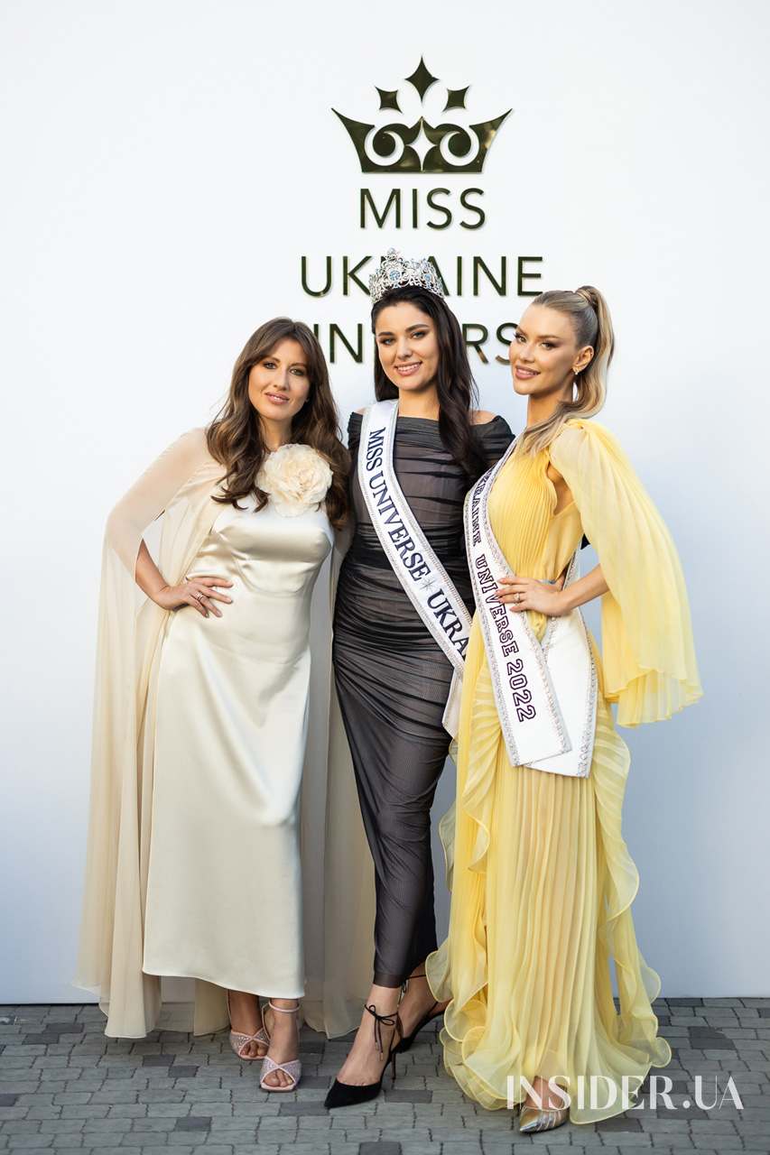 В київському ботсаду пройшла церемонія коронації «Міс Україна Всесвіт» – 2023