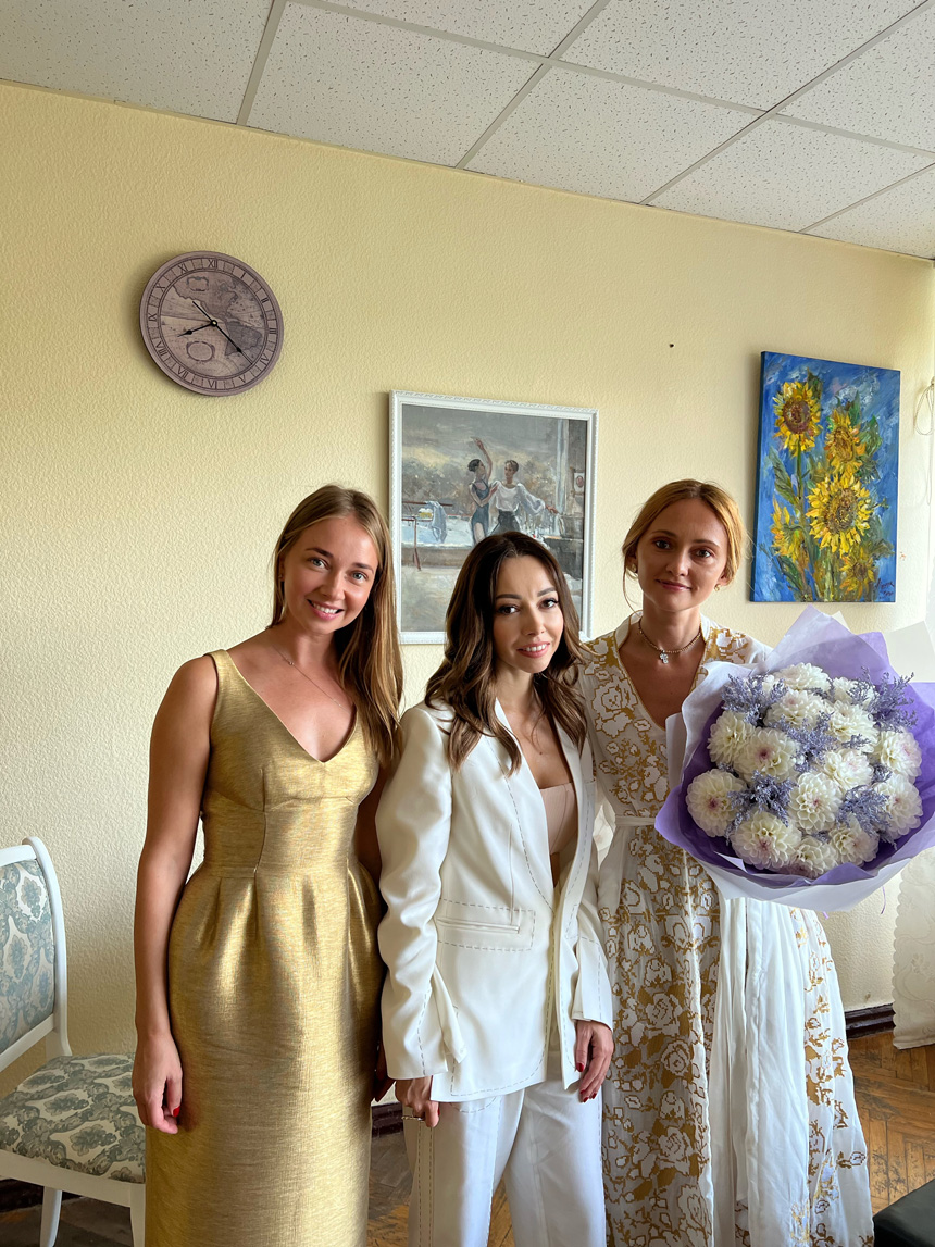 Екатерина Кухар позвала звездных гостей поздравить учащихся хореографического колледжа