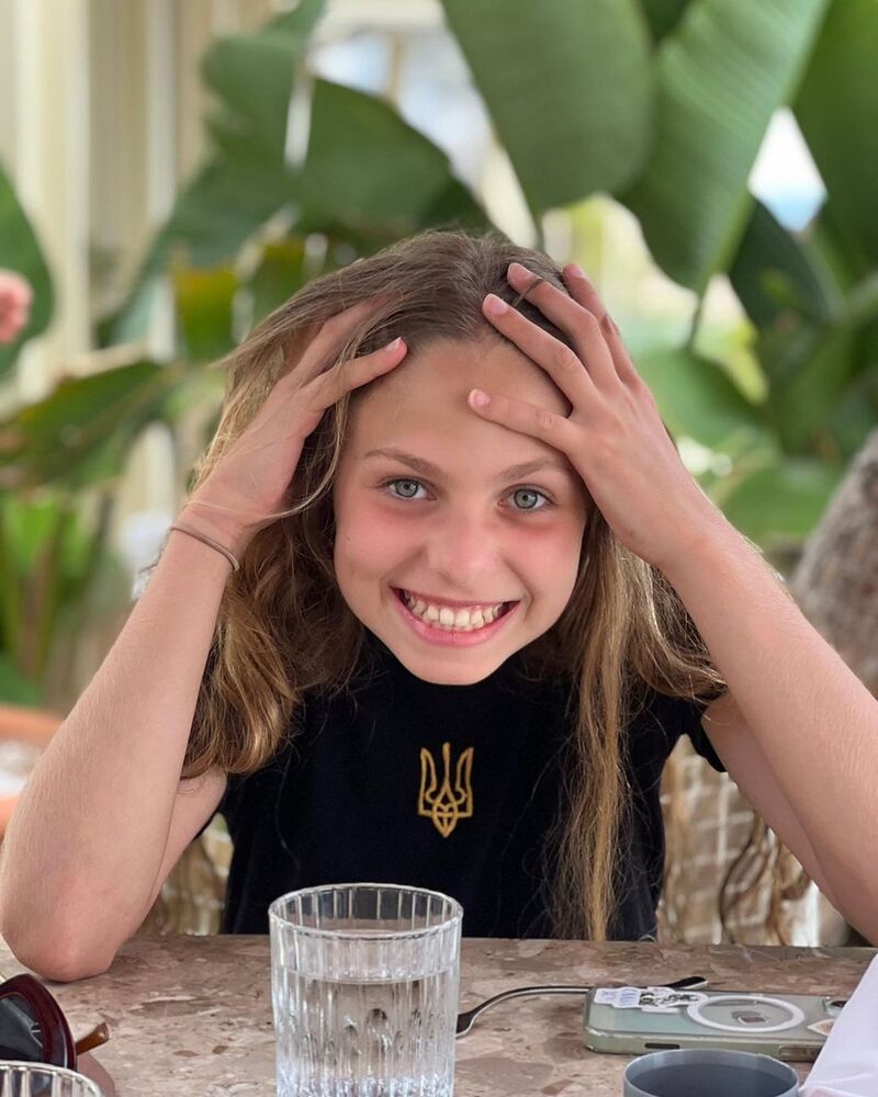 Оля Полякова нежно поздравила младшую дочь с 12-летием