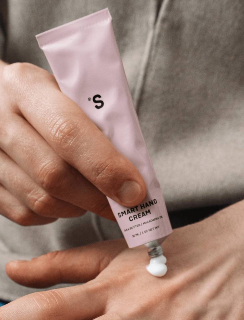 Ефективні креми для рук від українських б&#8217;юті-брендів, які варто додати до своєї сумочки