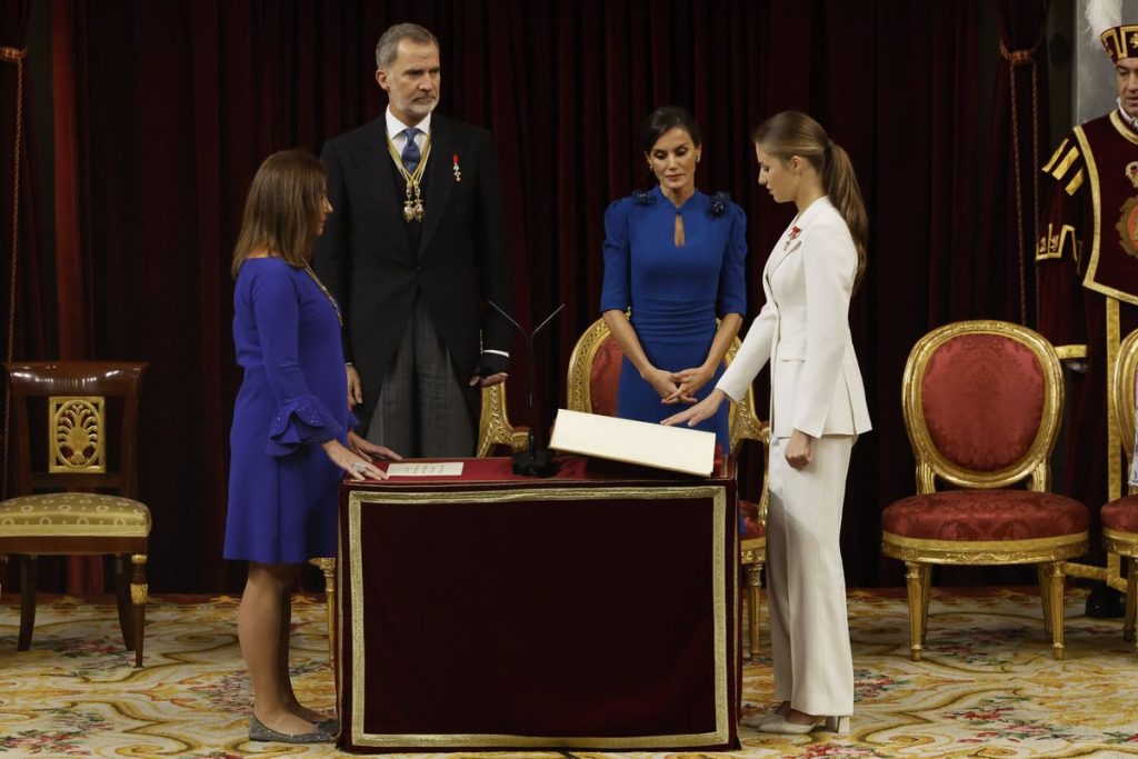 Принцесса Леонор отпраздновала 18-летие и присягнула на верность Испании