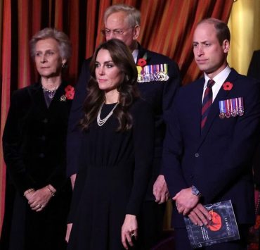 Кейт Миддлтон, Камилла и другие члены монаршей семьи на концерте в Альберт-холле