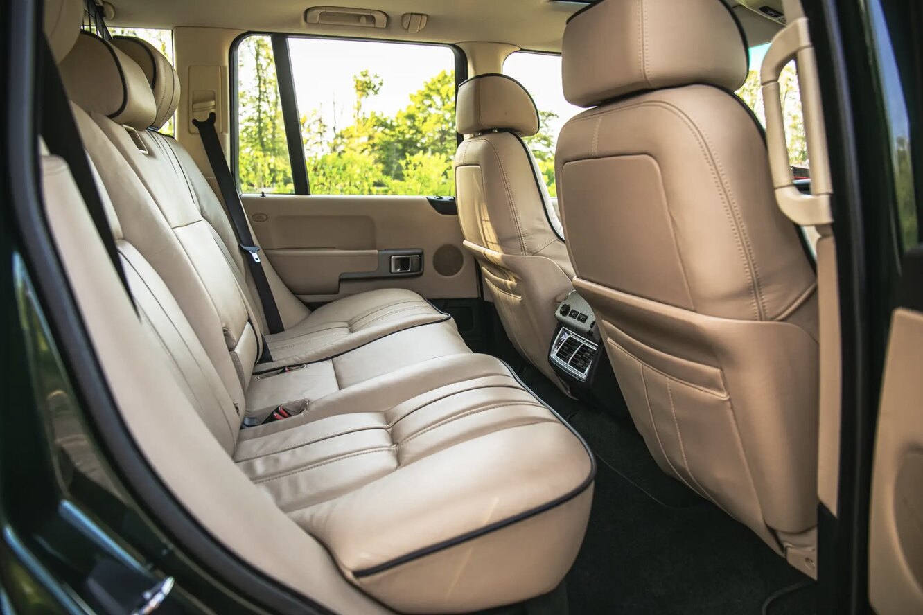 Знаменитий Range Rover Єлизавети II продадуть на аукціоні