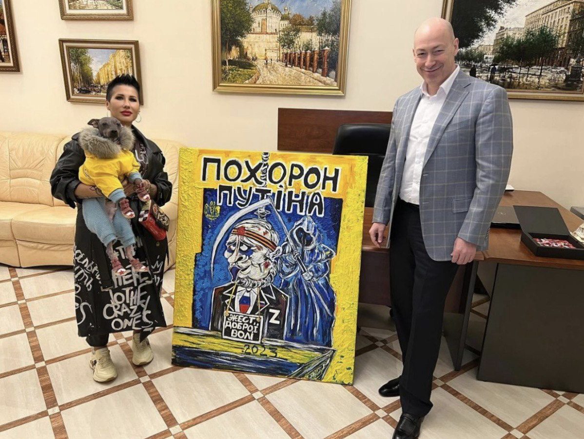 Картины украинской художницы собрали более 25 тысяч долларов за два дня
