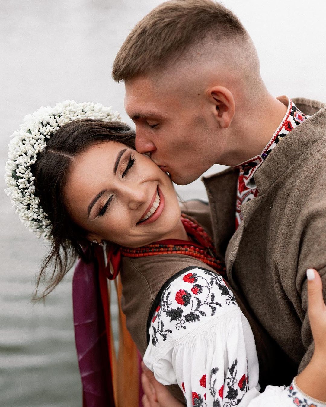 Підсумки 2023: найбільш обговорювані весілля українських зірок