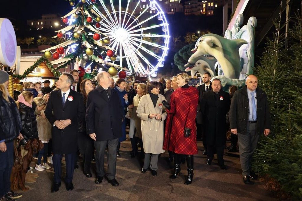 Княгиня Монако Шарлін із чоловіком відкрили різдвяний ярмарок