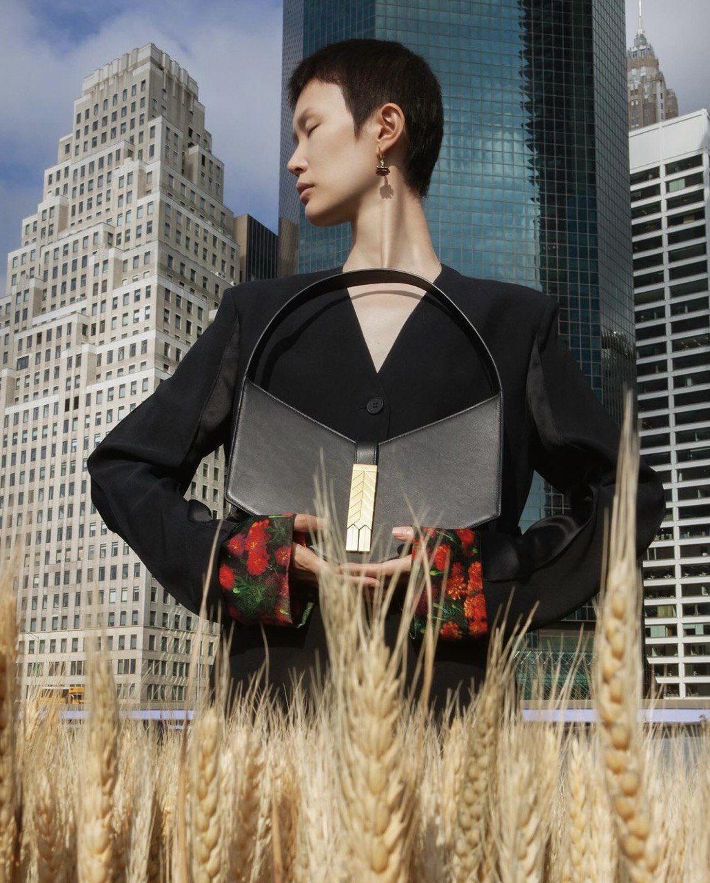 Среди пшеницы на Манхэттене: первая коллекция сумок от Bevza