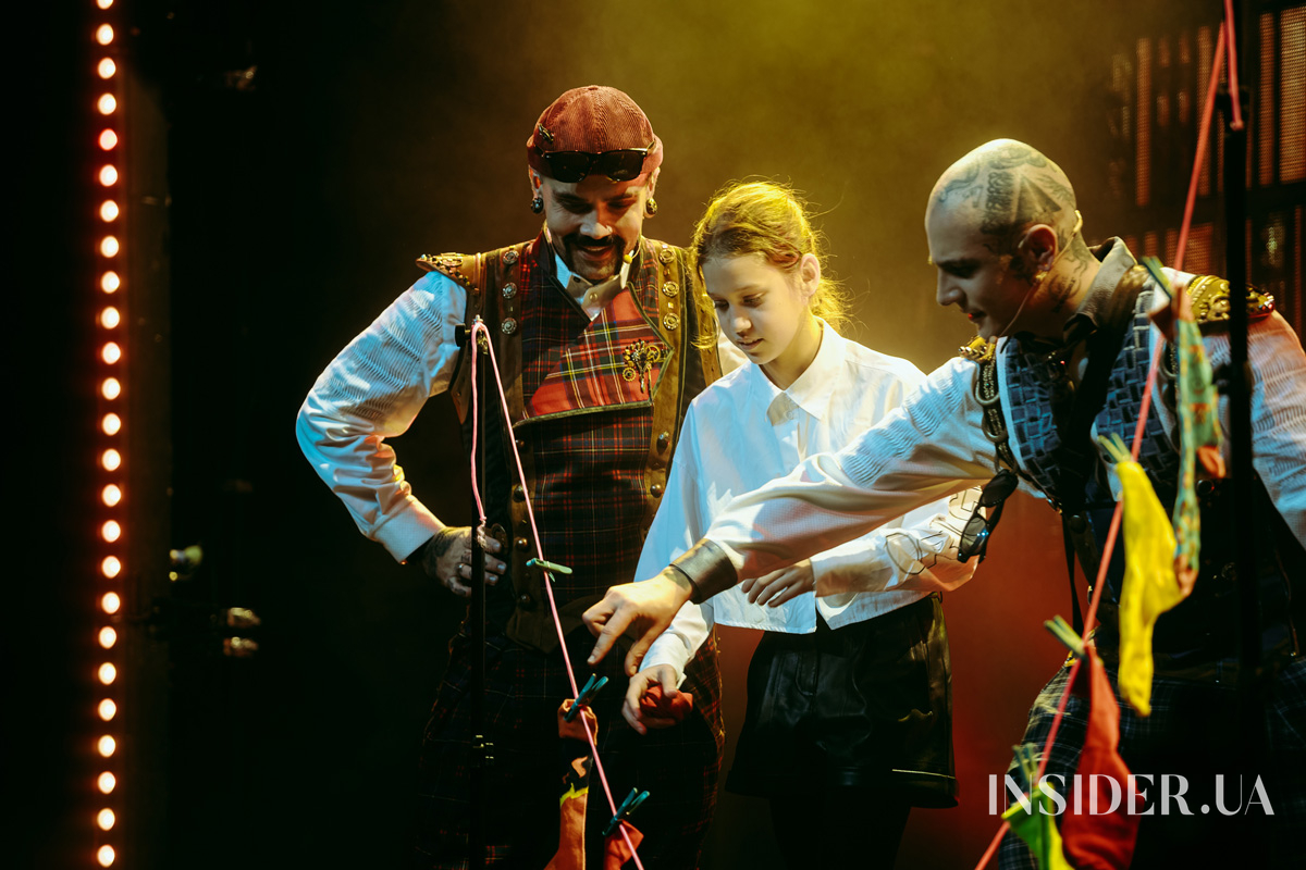 Зіркова прем’єра фантастичного шоу «Королі магії рятують Новий рік»