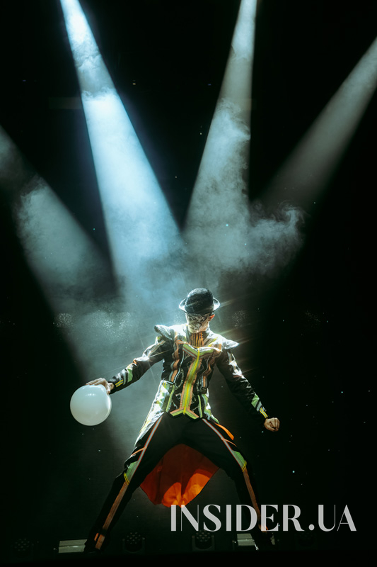 Зіркова прем’єра фантастичного шоу «Королі магії рятують Новий рік»