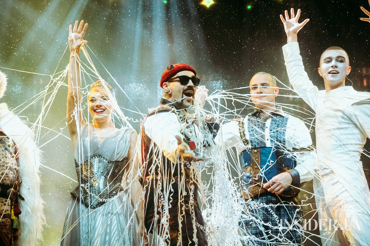Звездная премьера фантастического шоу «Короли магии спасают Новый год»