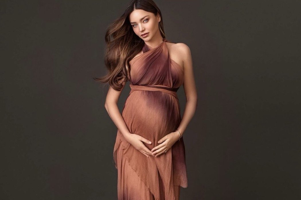 Багатодітна й вагітна: Міранда Керр у новій ніжній фотосесії