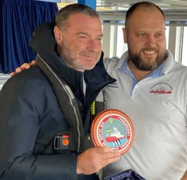 Лиев Шрайбер посетил украинский ледокол в Антарктике