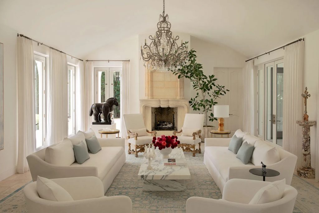 София Вергара показала свой роскошный дом за $26 миллионов